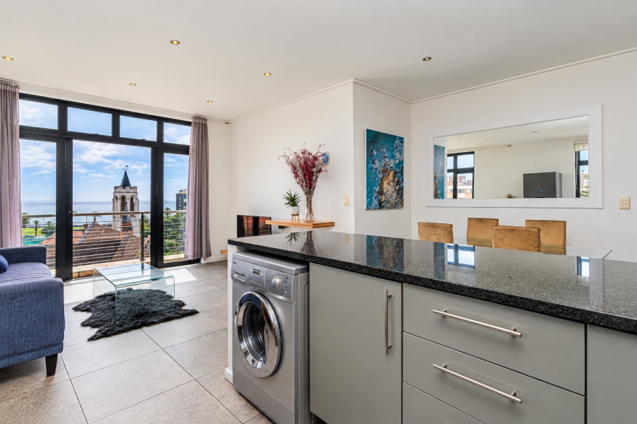 2 Bedroom Property for Sale in Sea Point Western Cape